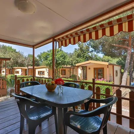 Village Le Calanchiole קאפוליברי